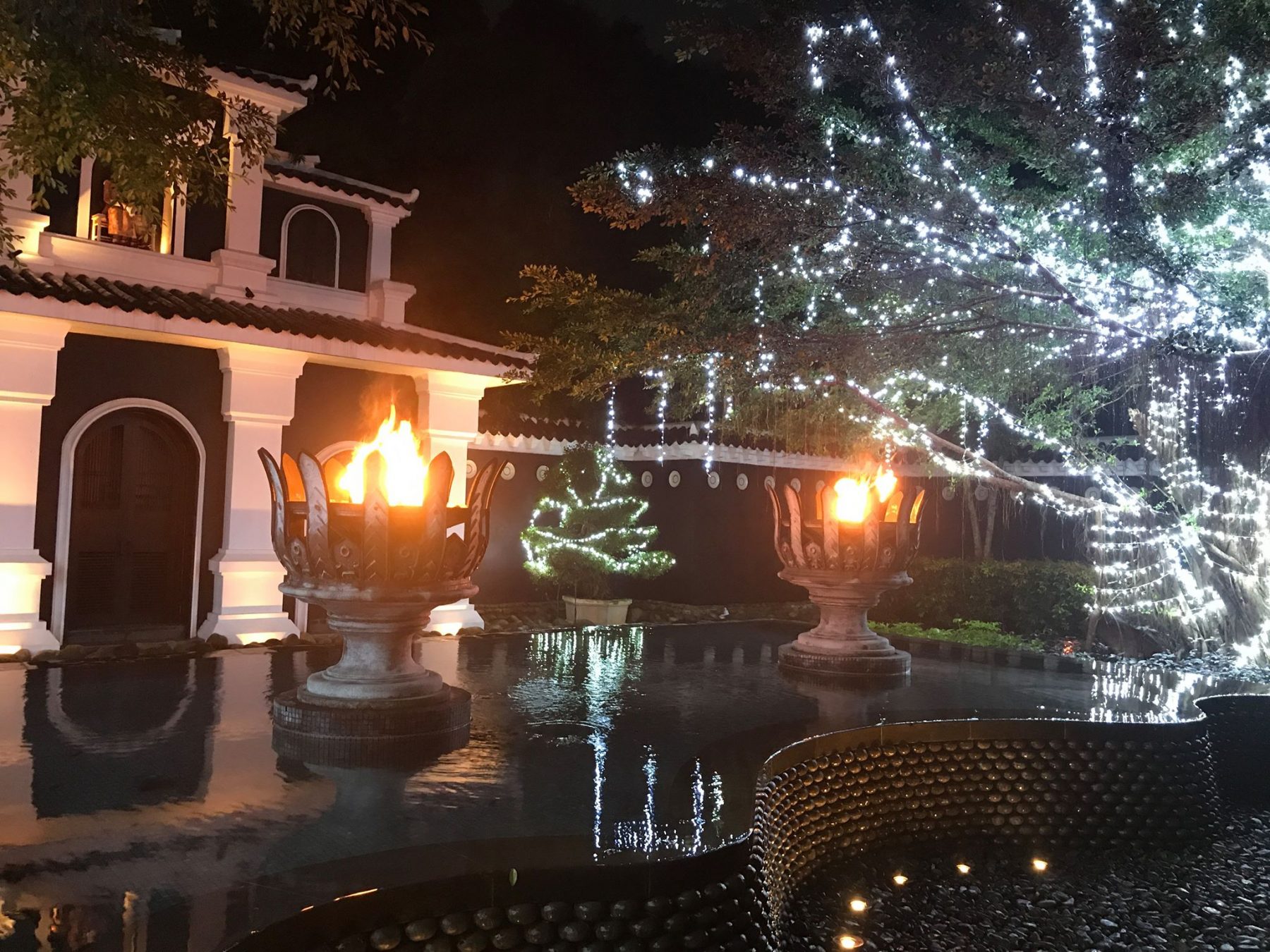 TRANG TRI TIEC LANG MAN 2 NGUOI DA NANG