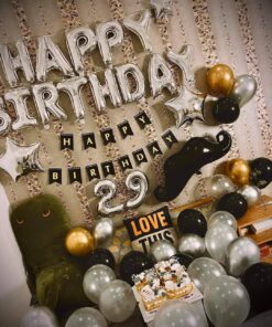 Set trang trí râu đen