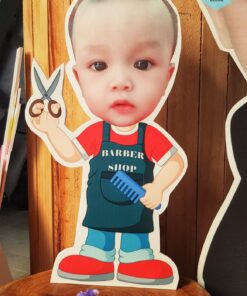Chibi bé trai cắt tóc