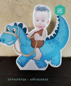 Chibi bé cưỡi khủng long