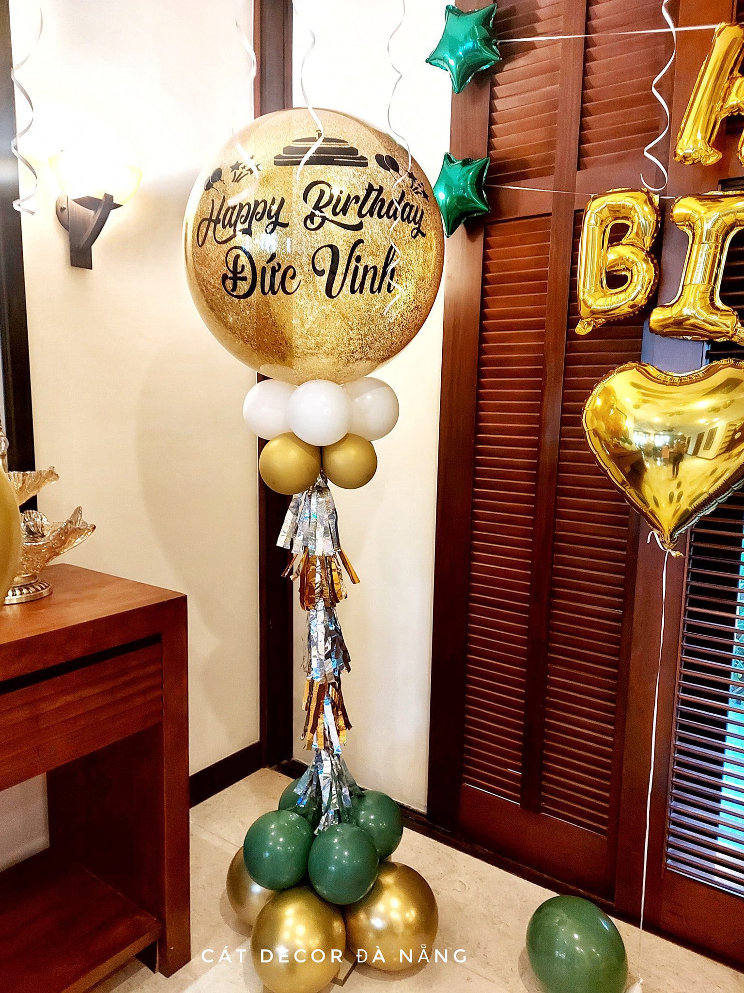 Trang trí sinh nhật phòng khách sạn