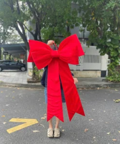 Nơ nhung đỏ tươi