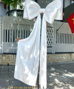 Nơ Phi bóng đuôi rũ