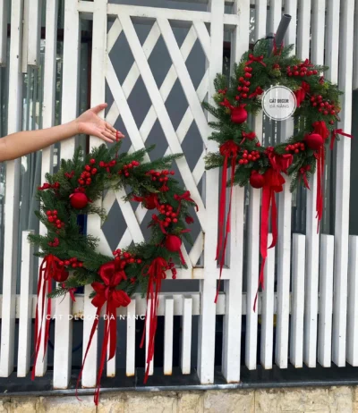 Vòng nguyệt quế treo Giáng Sinh Vòng nguyệt quế treo Giáng Sinh