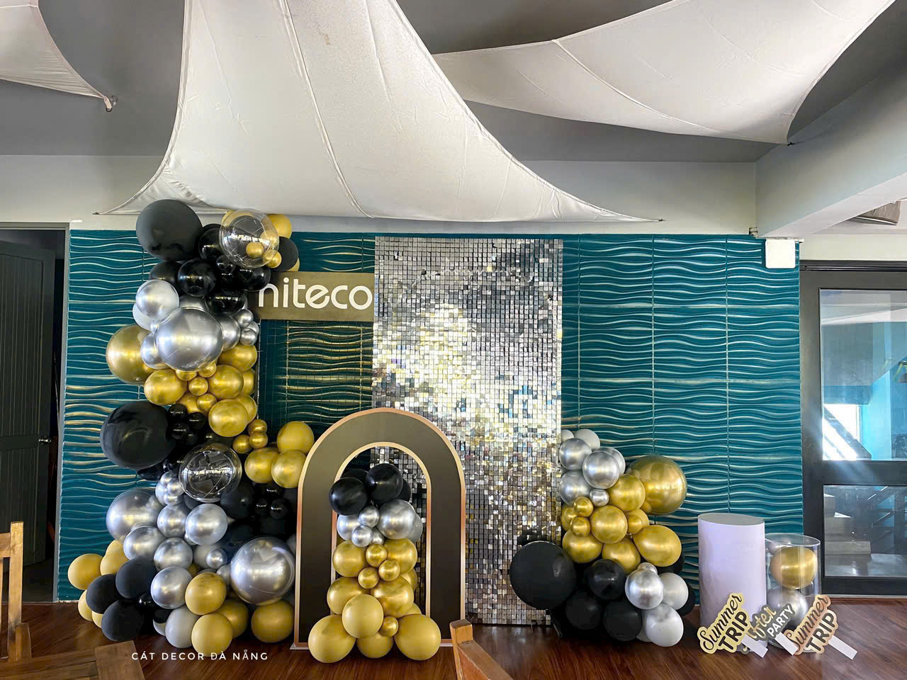 Sequin - sang trọng, lấp lánh và đẳng cấp Sequin - sang trọng, lấp lánh và đẳng cấp - Ảnh 15