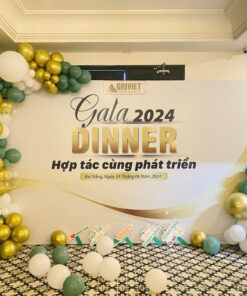 Trang trí tiệc Year End Party - tông xanh lá