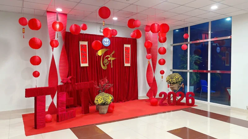 TRANG TRÍ TẾT TẠI TRƯỜNG ĐẠI HỌC SƯ PHẠM KỸ THUẬT ĐÀ NẴNG