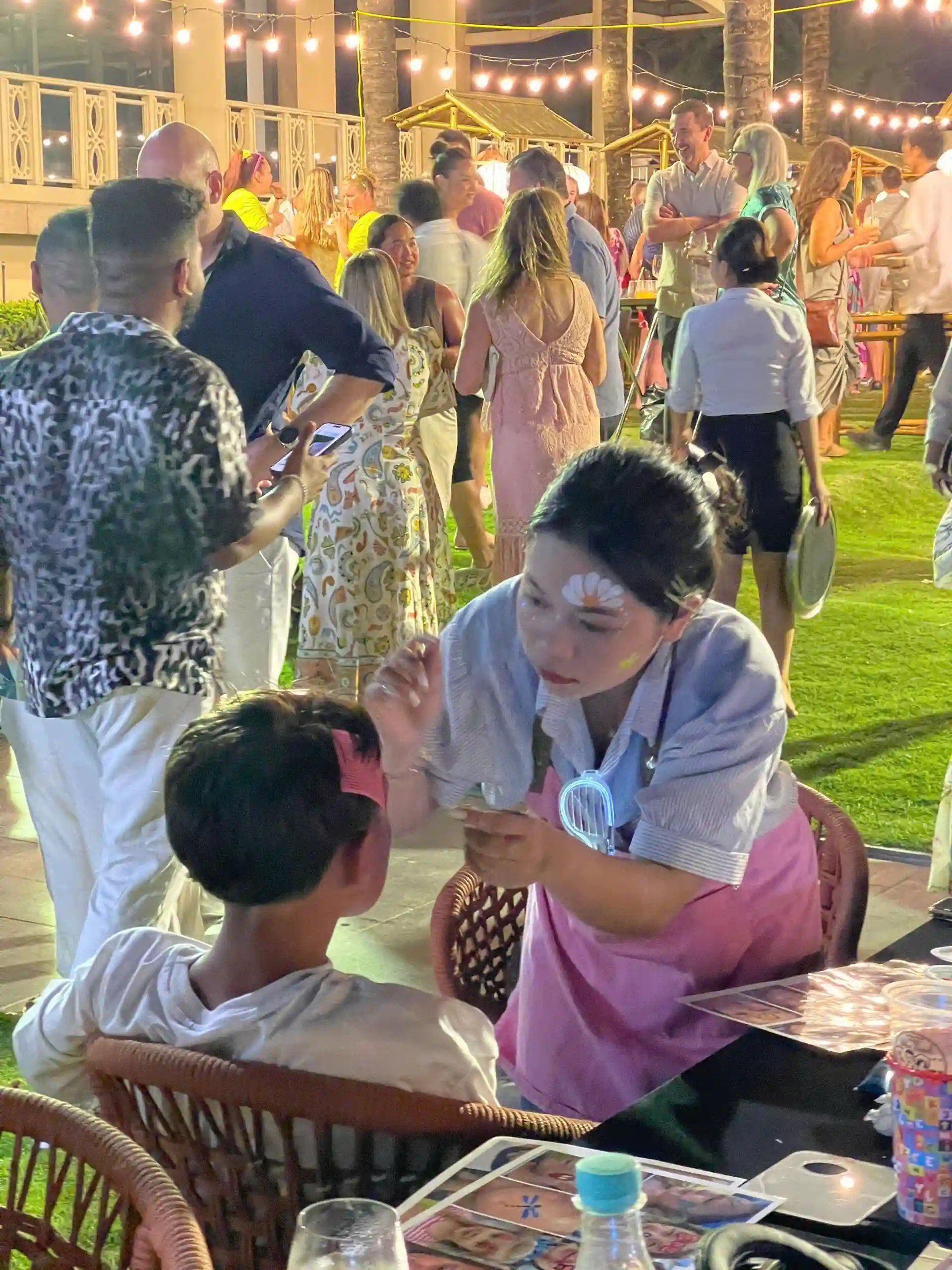 Makeup nghệ thuật nhẹ nhàng cho người lớn
