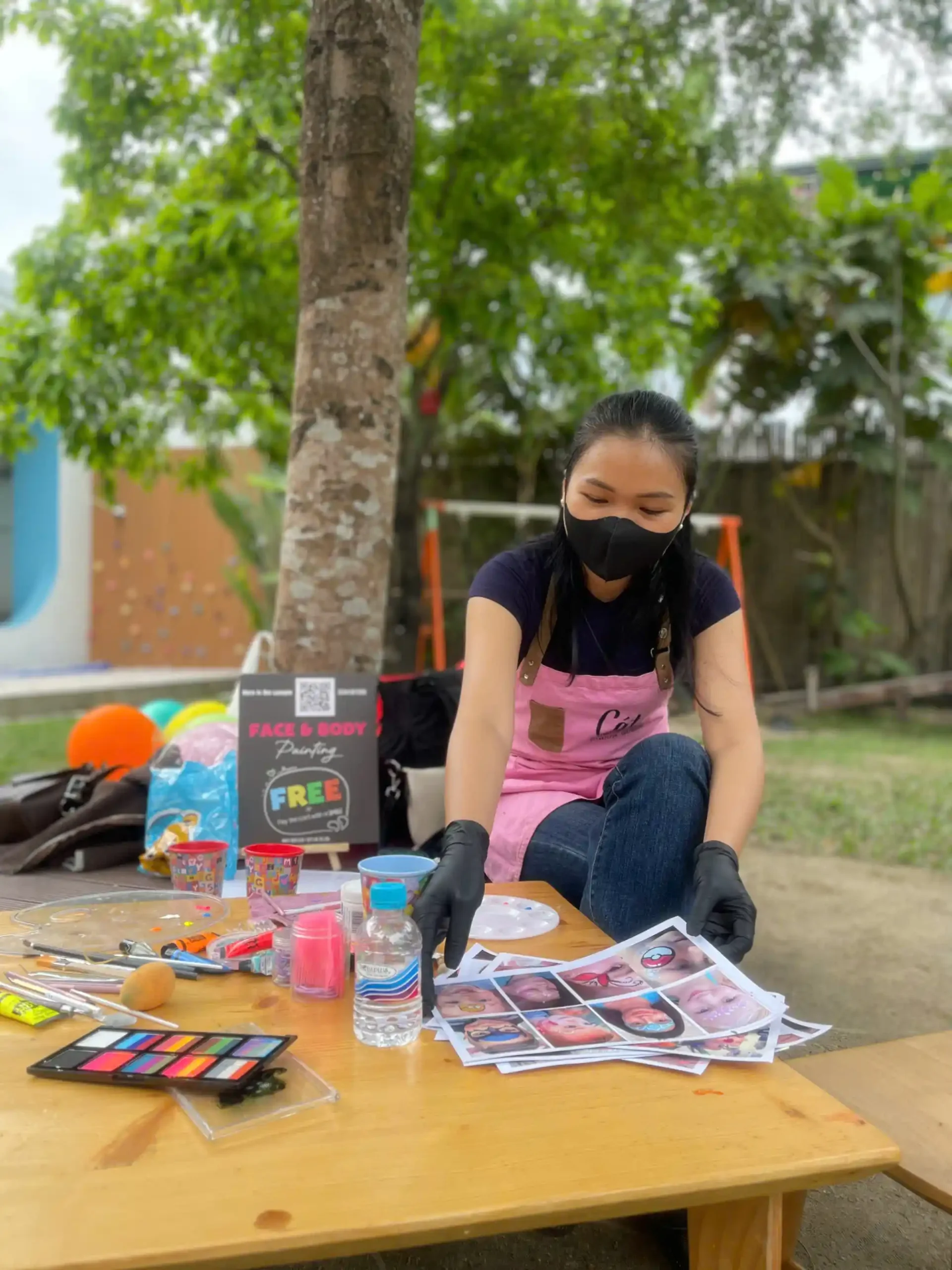 Vẽ mặt nghệ thuật ấn tượng cho người lớn
